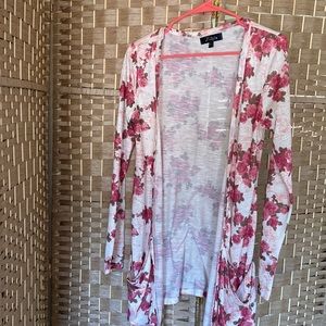 NWOT Heaven flowered long sweater & sleeves #med w/ pockets Beige & dusty rose